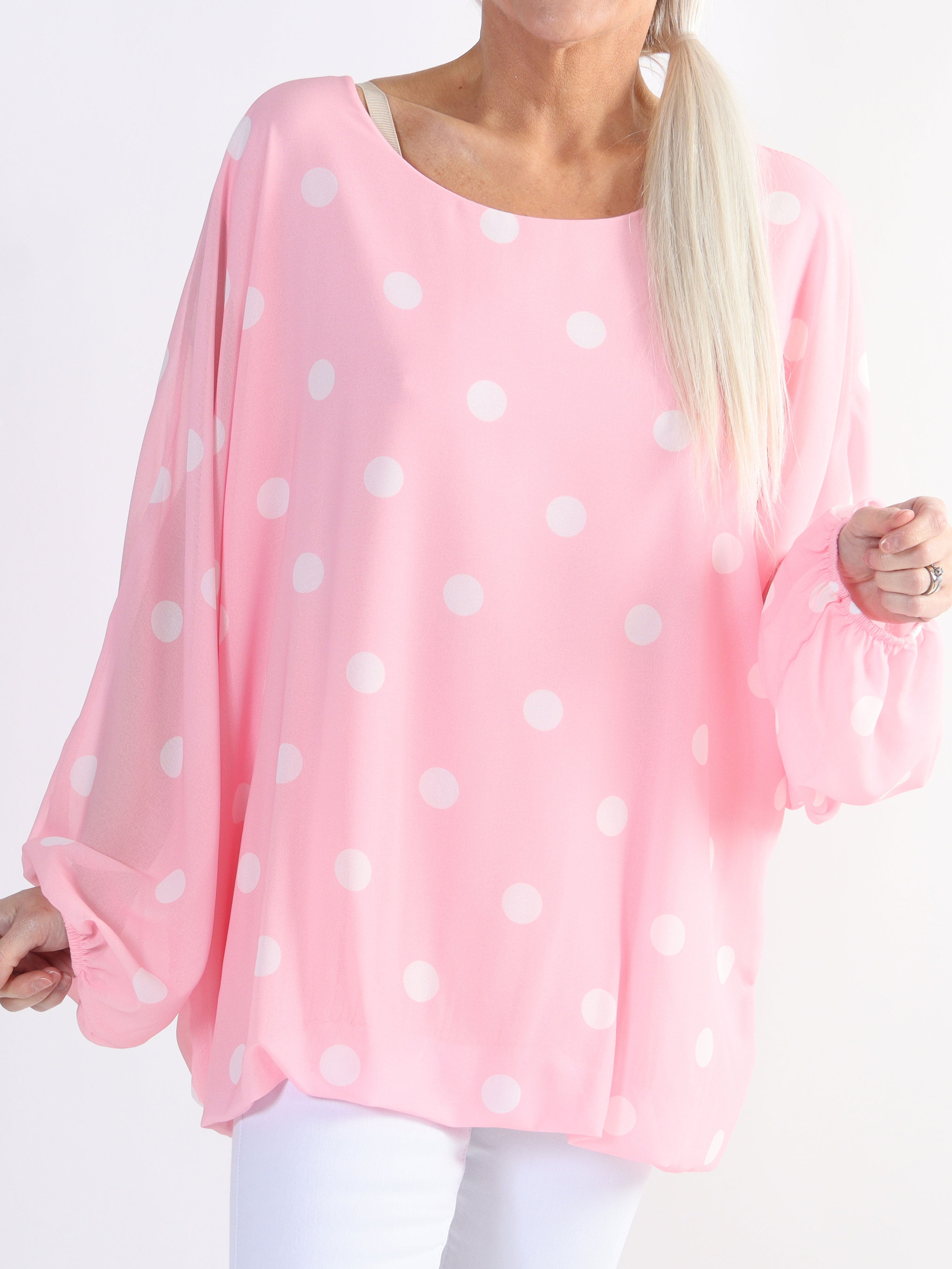 Destiny Dot - Plus size bluse i chiffon med prikker